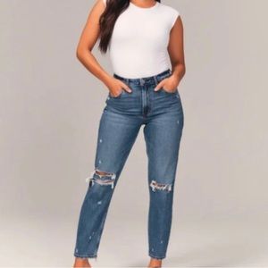 Abercrombie & Fitch The Mom High Rise Curve Love Distressed Jean size 24 / 00